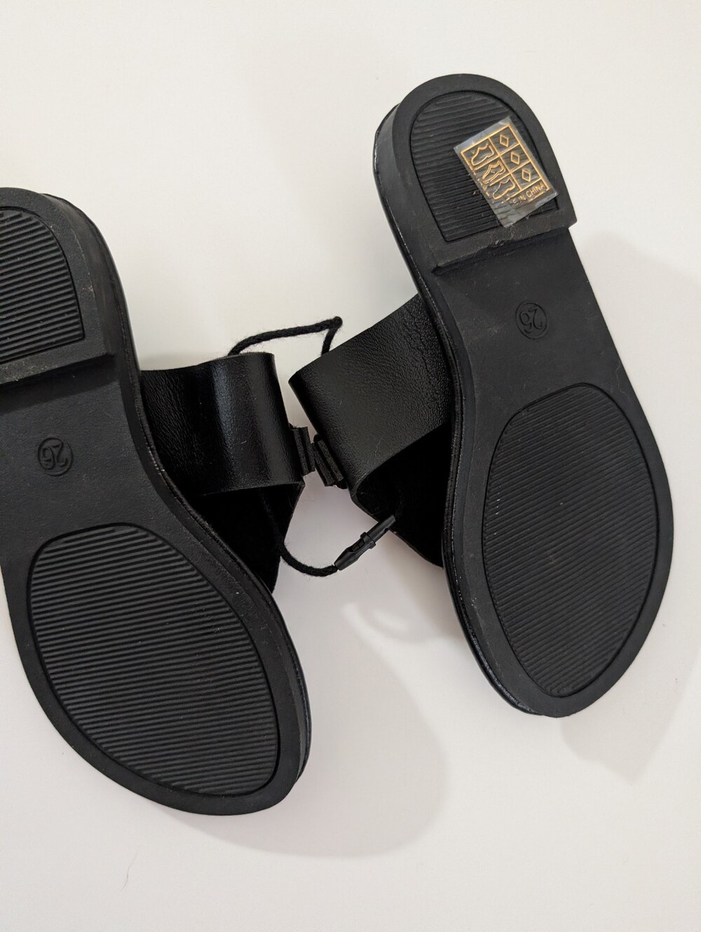 Girls Black Thong Sandals with Gold Medallion Accent - Picture 2 of 4